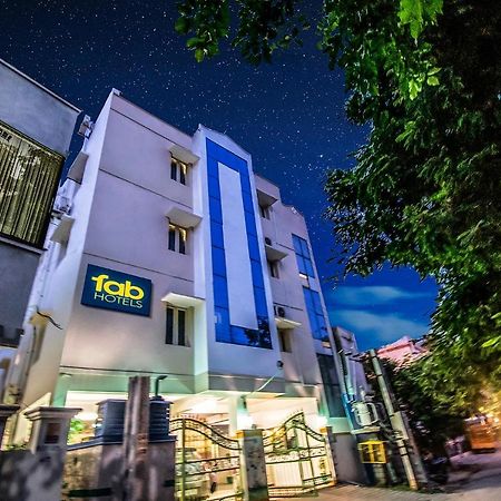 แฟ็บเอ็กซ์เพรส อาทิตยา ยาตรีนิวาส Hotel ตีรูปาติ ภายนอก รูปภาพ