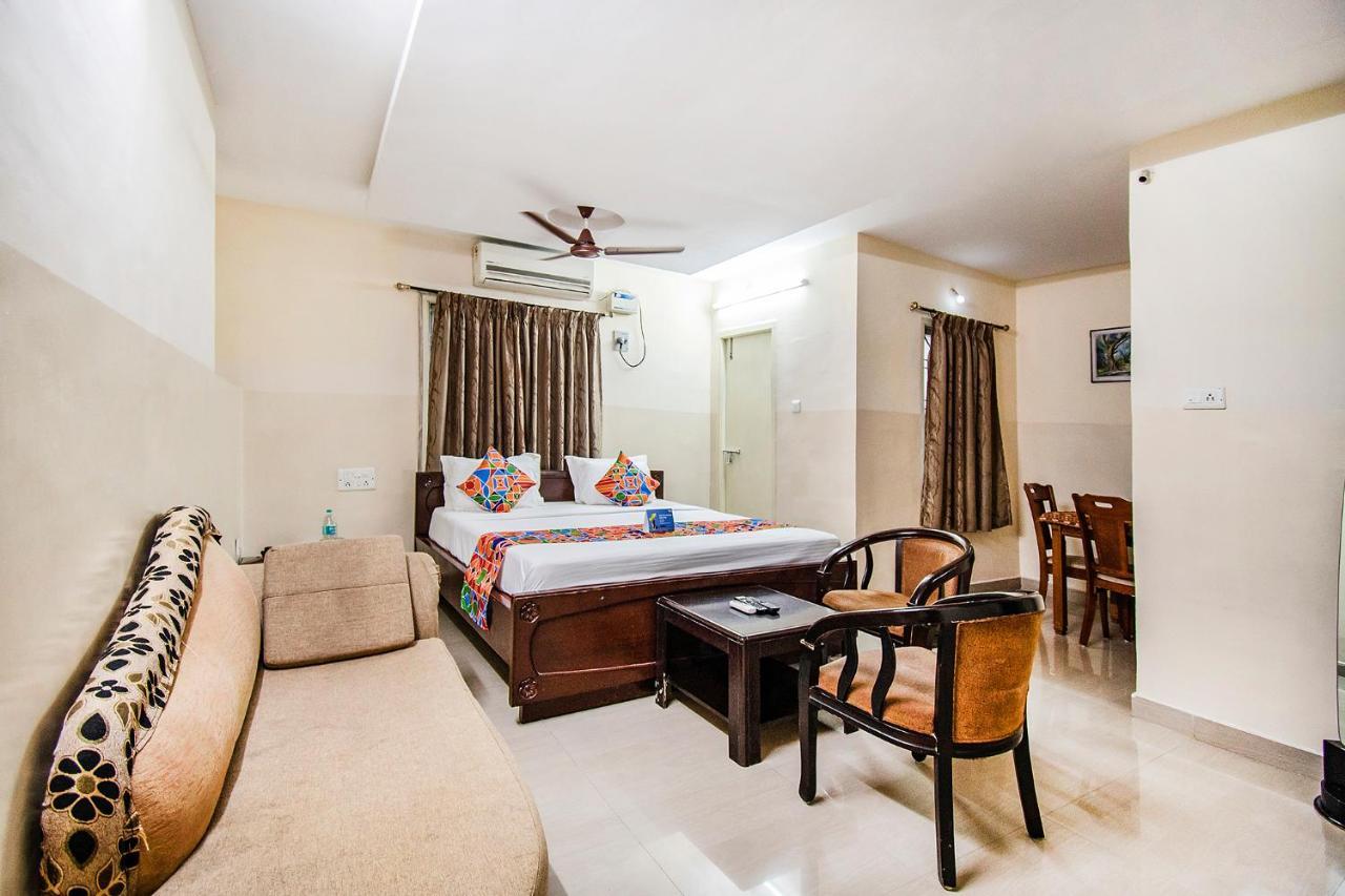 แฟ็บเอ็กซ์เพรส อาทิตยา ยาตรีนิวาส Hotel ตีรูปาติ ภายนอก รูปภาพ
