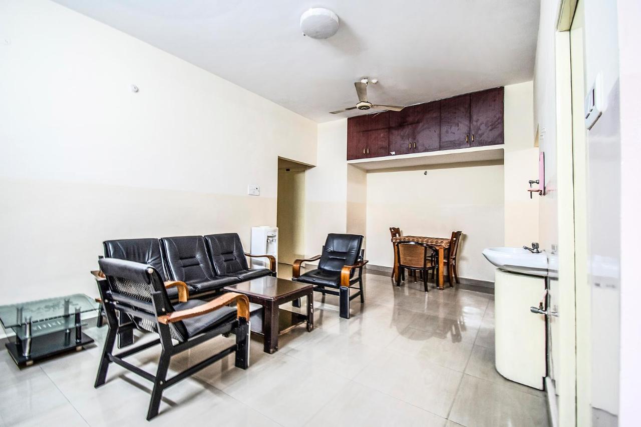 แฟ็บเอ็กซ์เพรส อาทิตยา ยาตรีนิวาส Hotel ตีรูปาติ ภายนอก รูปภาพ