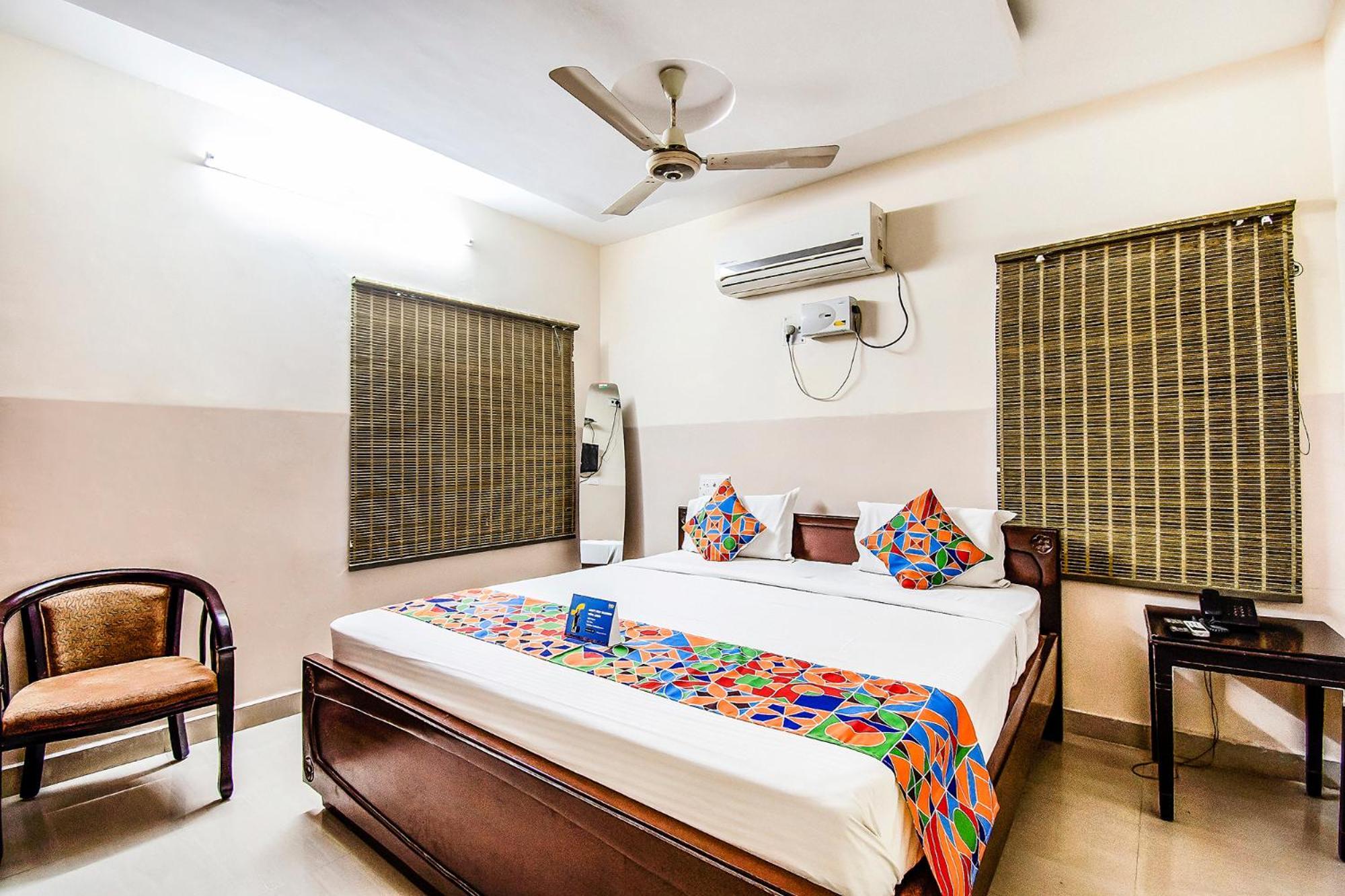 แฟ็บเอ็กซ์เพรส อาทิตยา ยาตรีนิวาส Hotel ตีรูปาติ ภายนอก รูปภาพ